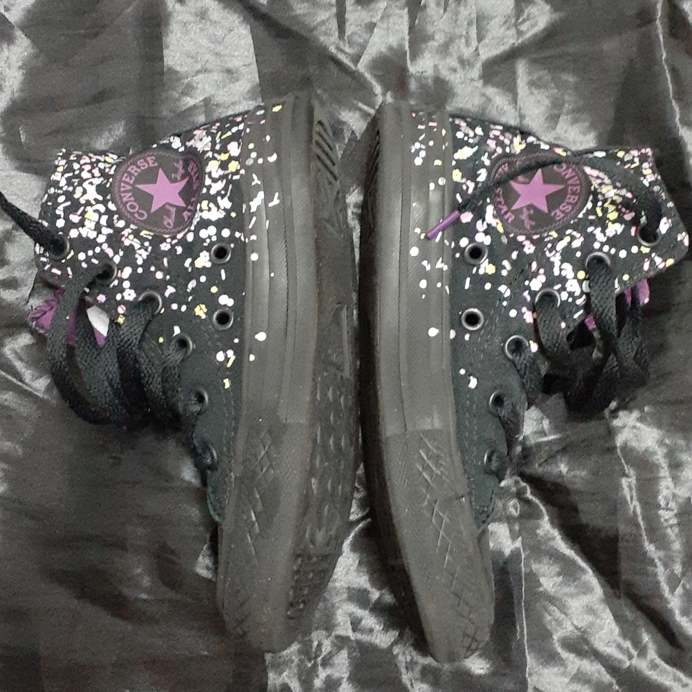 Converse High top girls sneakers
